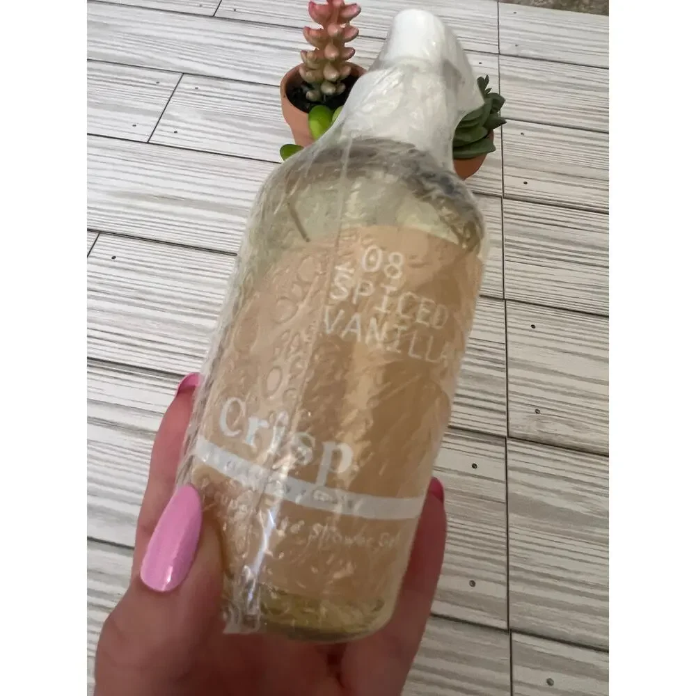 NEW Crisp 08 Spiced Vanilla Recuperative Shower Gel and Body Lotion Gift Set